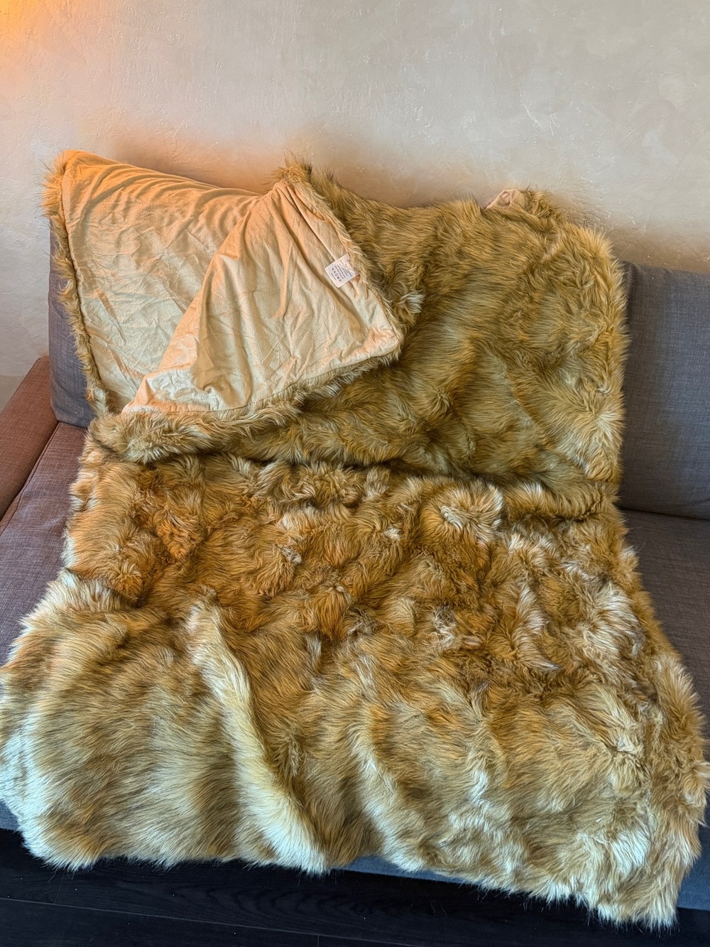 Plush Faux Fur Throw Blanket in Golden Brown
